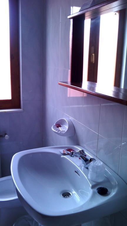 Hotel El Sueve Colunga Δωμάτιο φωτογραφία